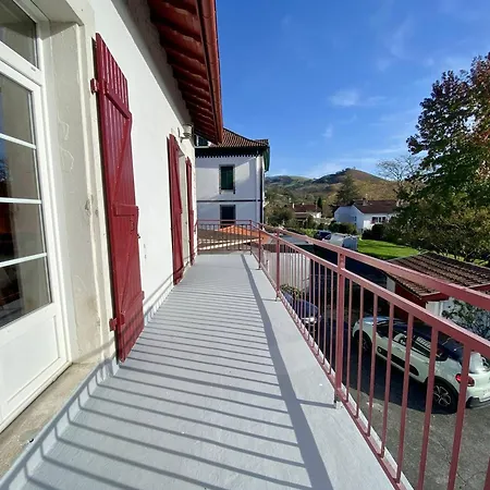 : T3 Renove, 4 Pers, Proche Thermes, Wifi - Fr-1-495-145 * Камбо-ле-Бен