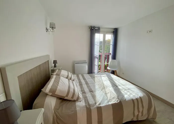 : T3 Renove, 4 Pers, Proche Thermes, Wifi - Fr-1-495-145 캄보레방